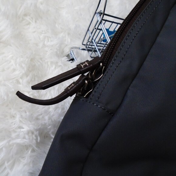 Coach Men Varick Sling Backpack Gray F70692 - Picture 12 of 15